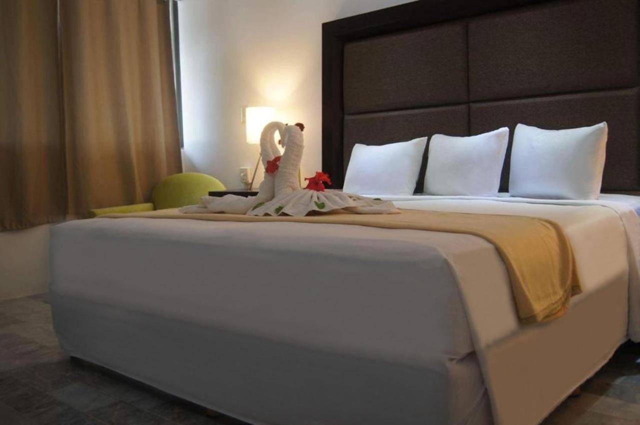 Sunlight Hotel Cancun Bagian luar foto